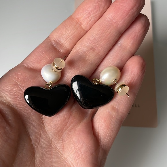 Lizzie Fortunato Enamored Earrings Black Agate - Picture 12 of 13